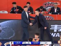 乐鱼体育入口-上海男篮战胜四川队，豪取胜利